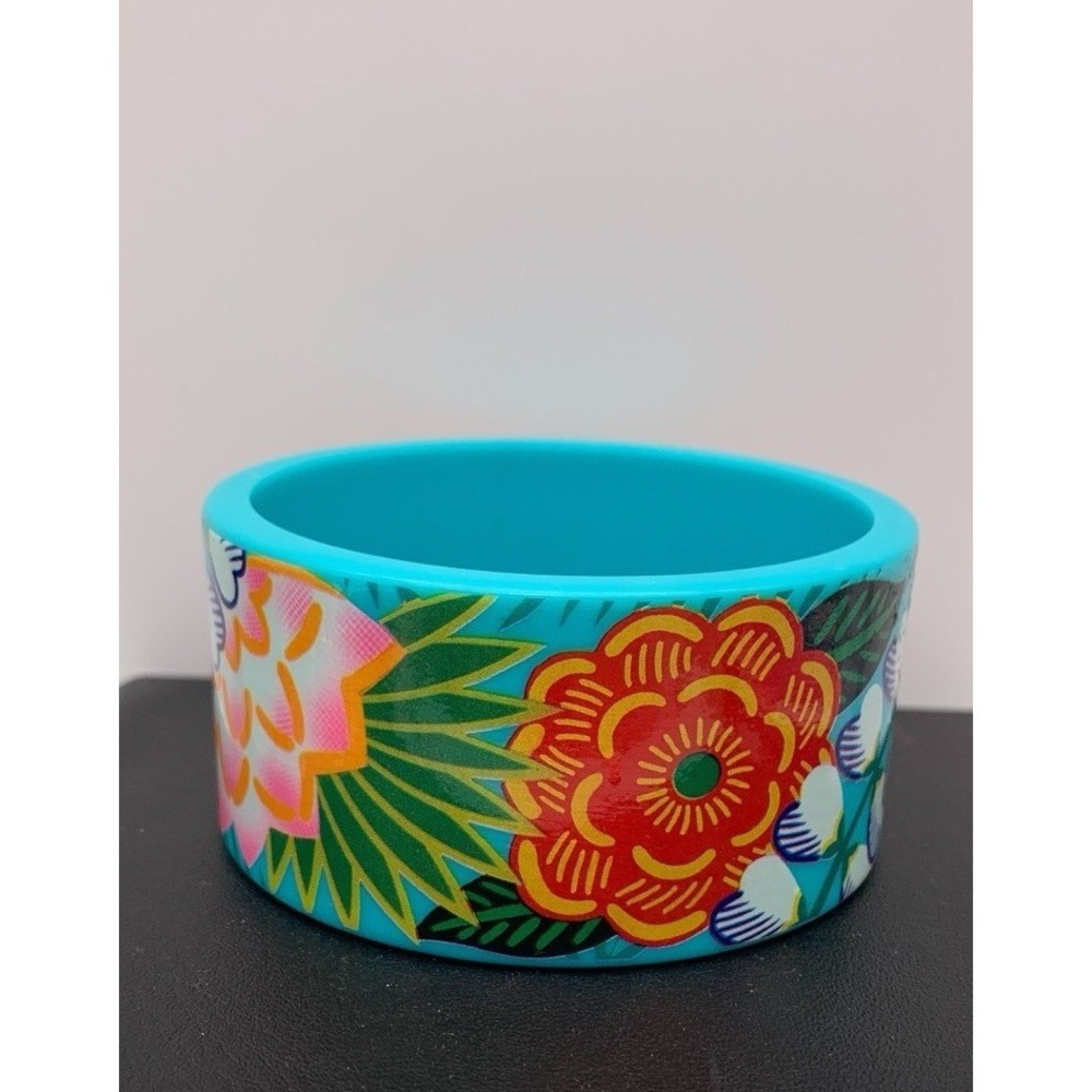 Vintage 1987 Avon Tropical Beauty Lucite Bracelet Turquoise Blue Flower Bangle